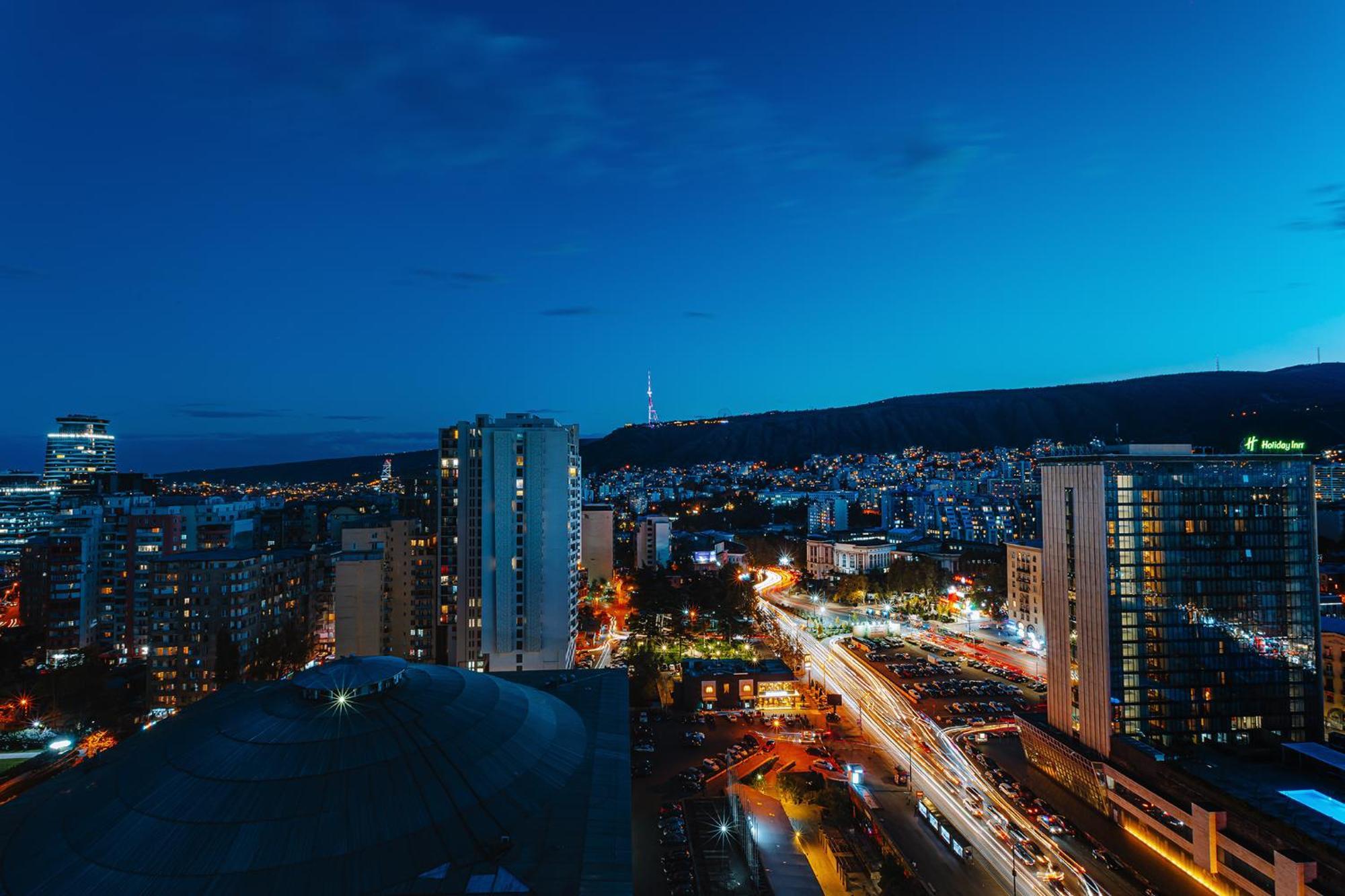 Hotel Sky Station Tiflis Exterior foto